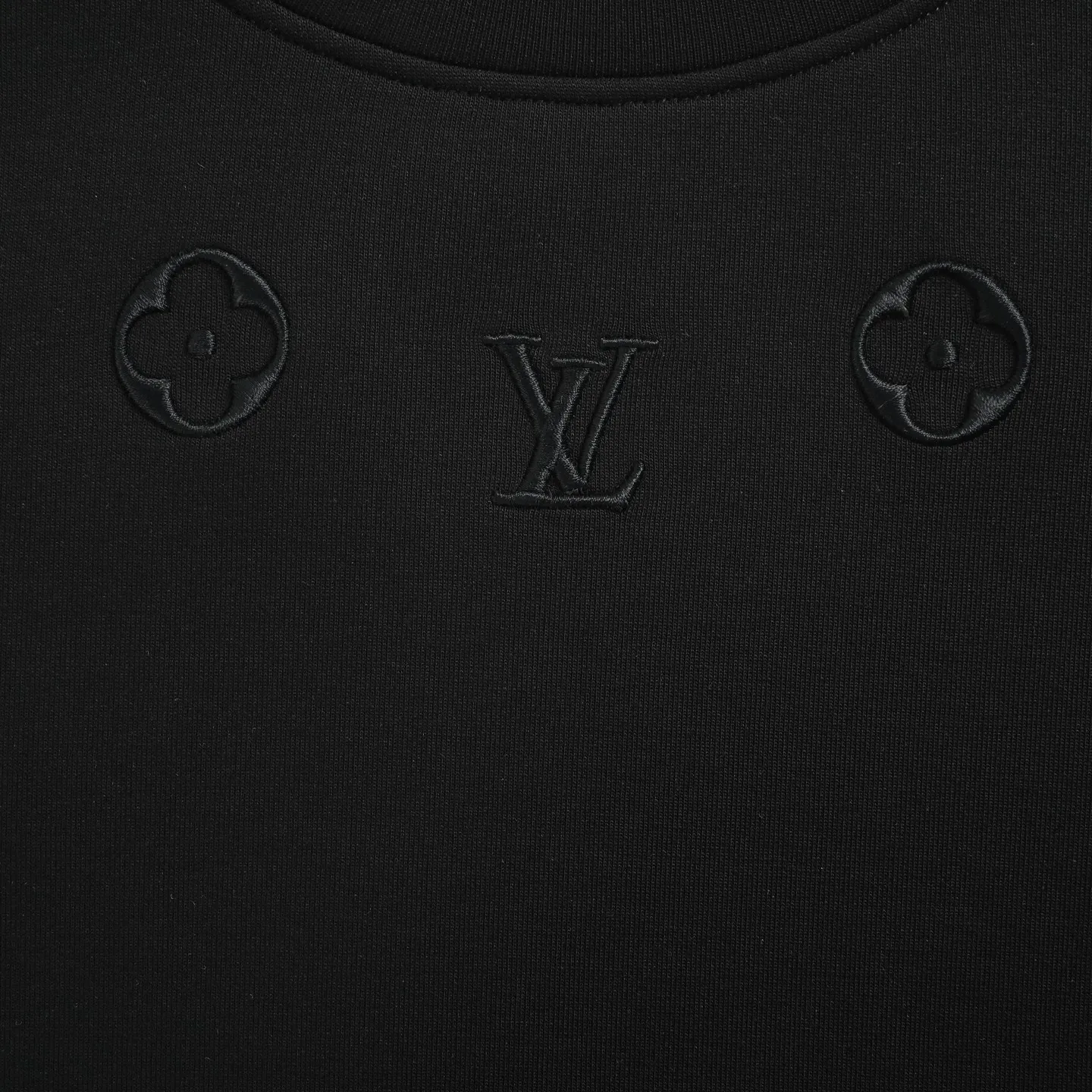 Louis Vuitton Louis Vuitton crew neck sweatshirt with embossed old flower embroidery on the neck
